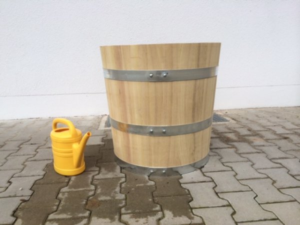 Holztrog aus Hartholz (Akazie / Eiche) 150 Liter Wasserfass Gartenfass